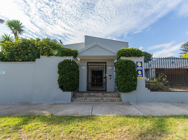 5 Bedroom Property for Sale in Summerstrand Eastern Cape